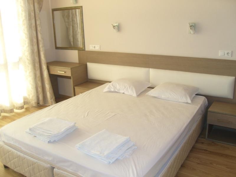 Pomorie Bay Aparthotel Bilik gambar